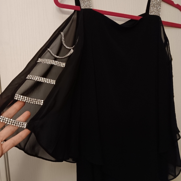 Gorgeous black crystal top - Picture 4 of 4